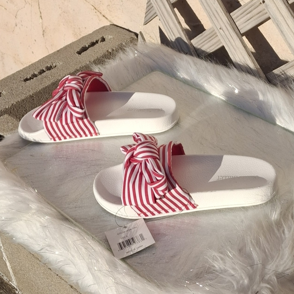 Olivia Miller Red and White Stripes Slip-On Low Wedge Sandals Women Size 6 - Picture 6 of 16